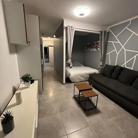 Apartment *studio Agreable Avec Balcon Et Vue Sur Mer*